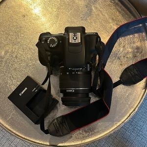 Canon EOS Rebel t3. Barely used.